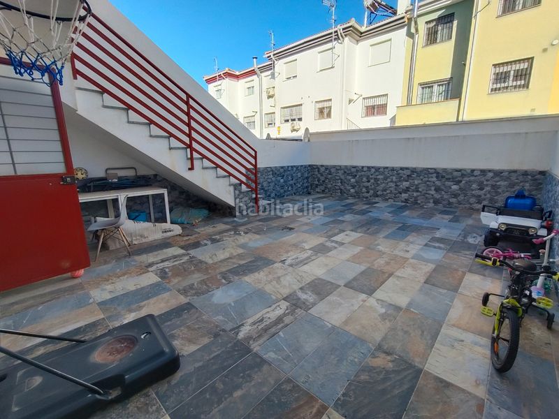 Foto fc187263-8c1c-4fad-a66e-c2b53a93c7b7. Casa adossada amb calefacció aparcament a Belicena Vegas del Genil