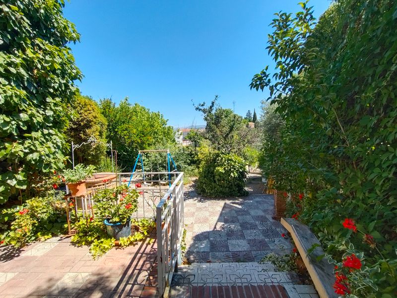 Foto 4684c55a-70a1-492f-b836-8cc900309efc. Chalet mit kamin heizung parking pool in La Zubia Ciudad Zubia (La)