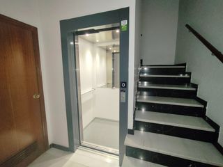 Appartement à Avenida de españa 43. **piso amplio de 3 dormitorios con ascensor y 2 balcones en aven
