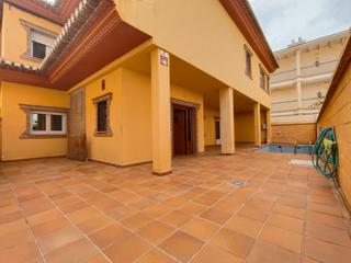 Casa aparellada a Calle la luz 31. **espectacular vivienda en ogíjares**