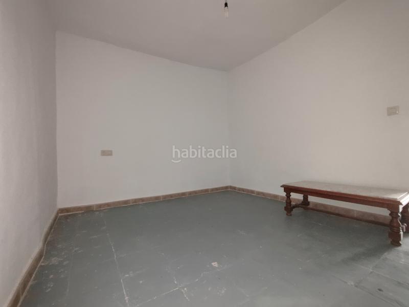 Foto 780e0ded-5f64-4da6-ae17-e6044df5a8a3. Casa adosada en calle campanario 14 casa a reformar en venta en Cájar