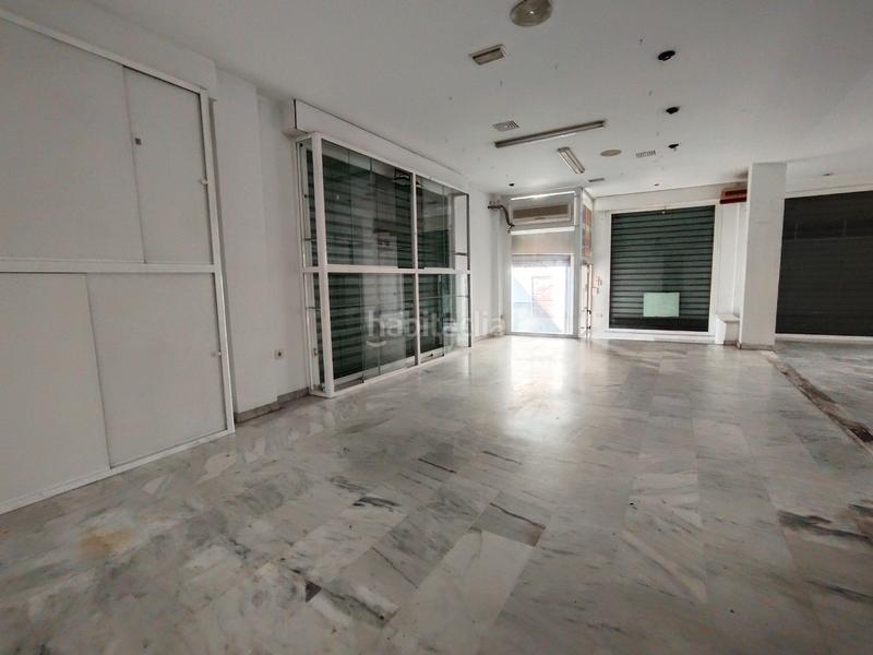 Foto 05d8cfbb-c2c2-43f4-bf2b-dac660ca6167. Local comercial a calle garcía lorca 25 a La Zubia Ciudad Zubia (La)