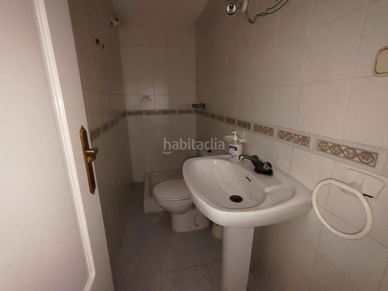 Foto 38bd373d-ade5-4fa4-b3b0-a073025216f2. Local comercial a calle garcía lorca 25 a La Zubia Ciudad Zubia (La)