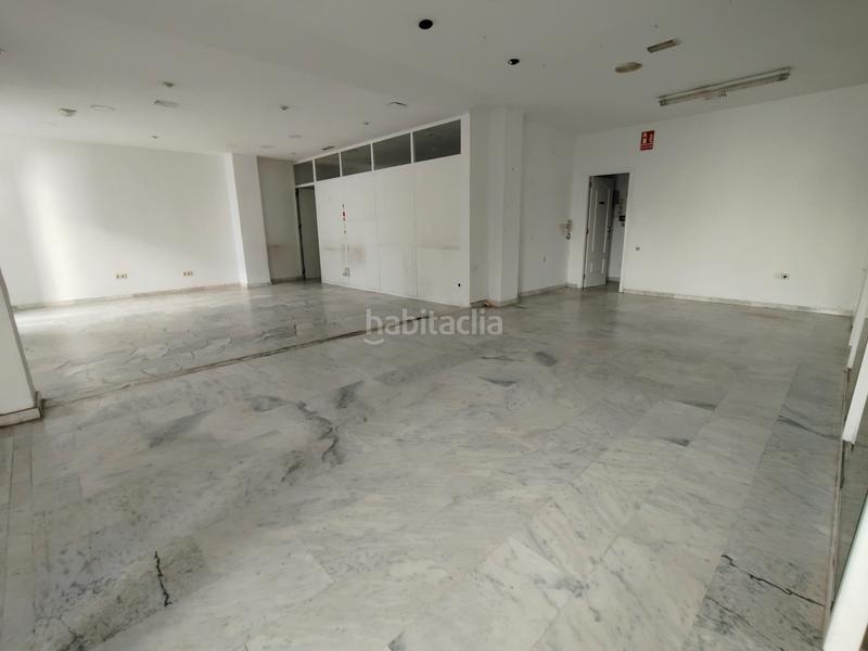 Foto c838ff9c-aa08-4255-959b-d54e23056a47. Local comercial a calle garcía lorca 25 a La Zubia Ciudad Zubia (La)