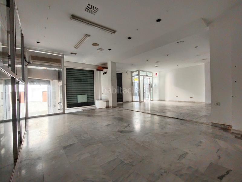 Foto dcf090ca-80ac-4c73-833c-e37e3e16e800. Local comercial a calle garcía lorca 25 a La Zubia Ciudad Zubia (La)