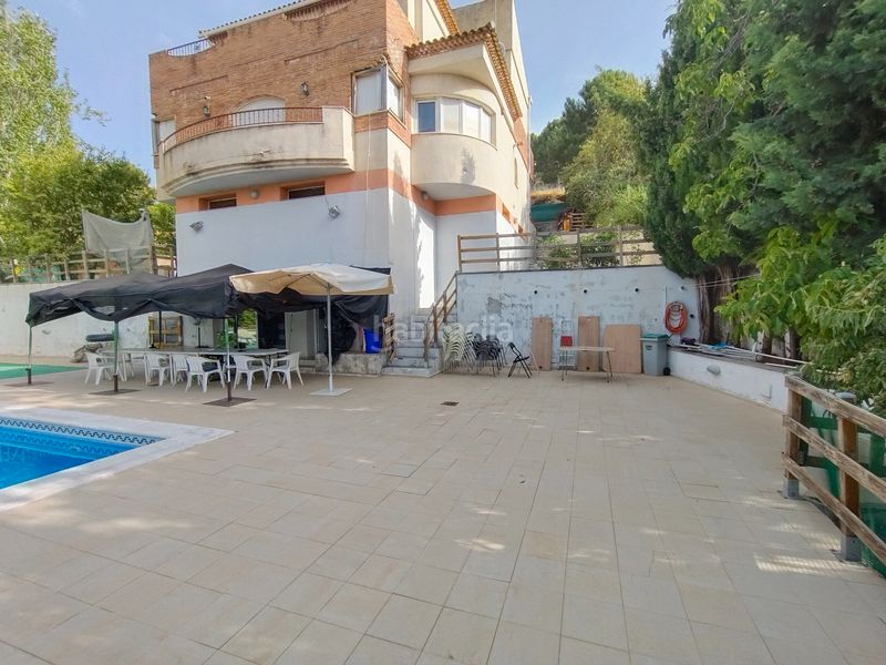 Foto 2f855dcf-afcb-4c55-bff1-8516103b529f. Chalet in calle prados del abuelo 28 in Cumbres Verdes Zubia (La)