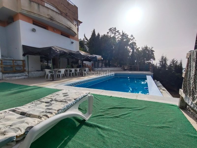 Foto f4d548e9-19ab-46f1-bbf1-b53609206e9e. Chalet in calle prados del abuelo 28 in Cumbres Verdes Zubia (La)