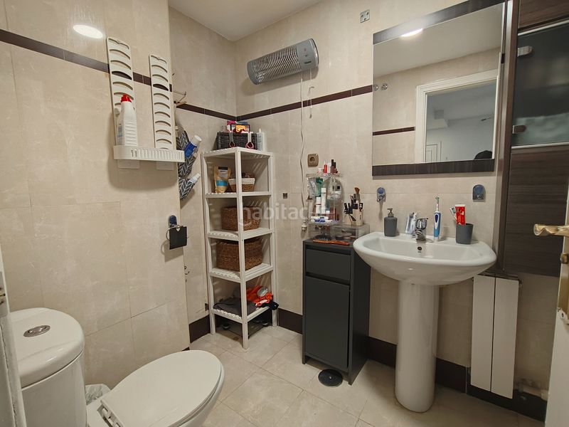 Foto 86297bbc-32f9-4144-91ee-b3cd5d2d1e98. Piso en calle del presbitero pedro ruiz de valdivia 4 piso en venta en la zubia en Zubia (La)