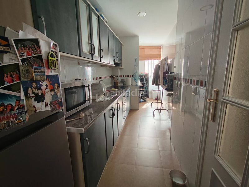 Foto eb1e3a25-0189-435f-8432-f9e36239ce99. Piso en calle del presbitero pedro ruiz de valdivia 4 piso en venta en la zubia en Zubia (La)