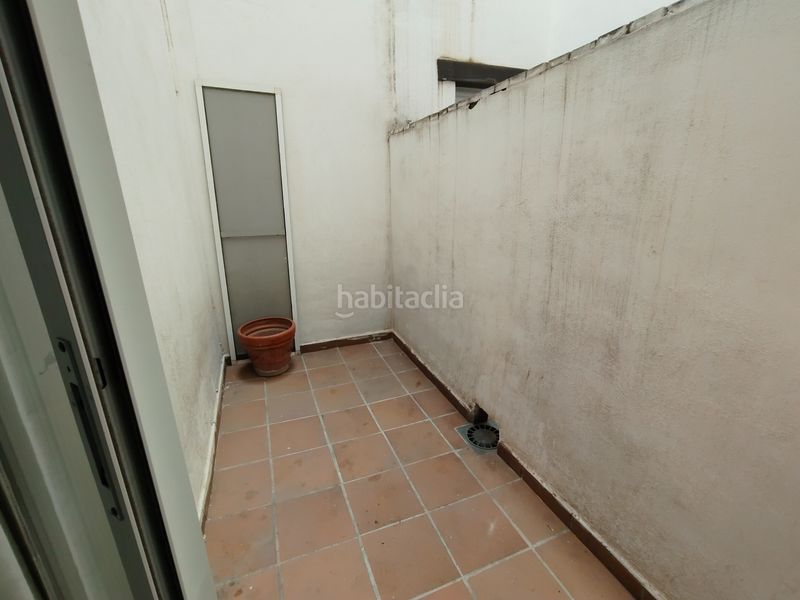 Foto f5def592-1cd9-4e79-b997-c4c526c23148. Piso en calle del presbitero pedro ruiz de valdivia 4 piso en venta en la zubia en Zubia (La)