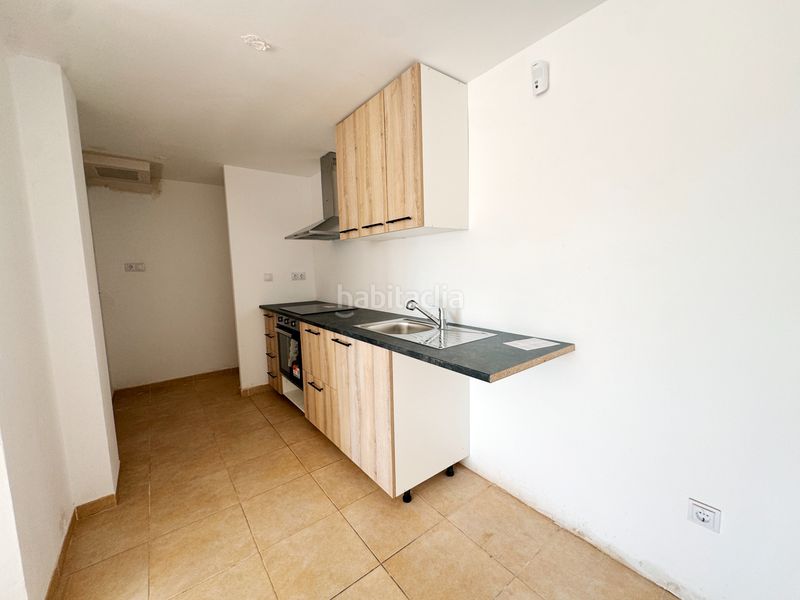 Foto 98150818-efaf-4287-865b-daef775036ad. Pis amb calefacció aparcament a Parc Bosc-Castell Figueres