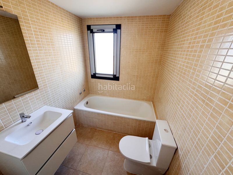 Foto efa8f25f-9ad4-405f-80d9-e034b45926cb. Pis amb calefacció aparcament a Parc Bosc-Castell Figueres