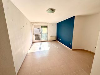 Flat in Rambla riera i penya 28. Piso amplio y luminoso con balc�n en arenys de munt