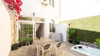 House in En Corts - Doctor Waksman