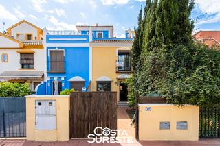 Casa adossada  Calle infanta cristina. Dúplex adosado en señorío de roda