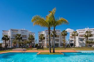 Apartament a Terrazas de la Torre Golf. Planta baja en terrazas de la torre golf