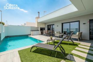 Chalet  Calle vereda. Chalet independiente con piscina en balsicas
