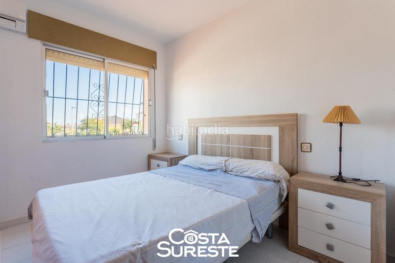 Foto 59194f36-4837-40b9-a42c-c373dd80e5ba. Casa bifamiliare con camino riscaldamento parcheggio piscina in Alcázares (Los)