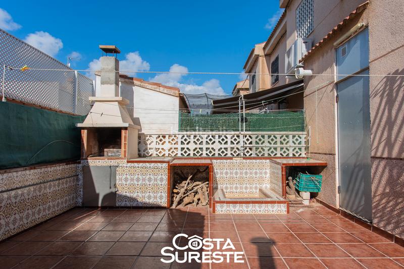 Foto 64b22379-c436-4149-9211-8d1831058697. Casa bifamiliare con camino riscaldamento parcheggio piscina in Alcázares (Los)