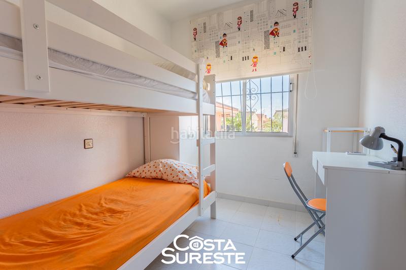 Foto e9c23b46-1ce7-4069-86b2-e9e598bd47e2. Casa bifamiliare con camino riscaldamento parcheggio piscina in Alcázares (Los)