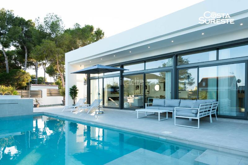 Foto 10719d54-b6c8-477c-aefa-6f3de9f8f9fd. Chalet avec chauffage parking piscine dans El Pinar de Campoverde Pilar de la Horadada