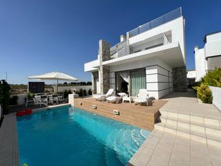 Chalet  N-332. Villa en los alczares