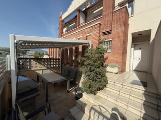 Casa adossada a Passatge Mare de Déu de Queralt