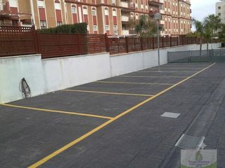 Aparcament cotxe a Tablero Bajo - Arruzafilla. Córdobagaraje