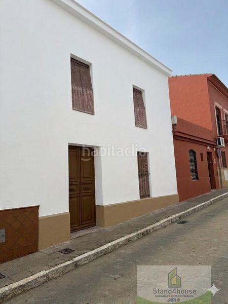 Foto 20d3053c-976d-4462-a75d-e602d34f48b8. Casa adossada a Gibraleón