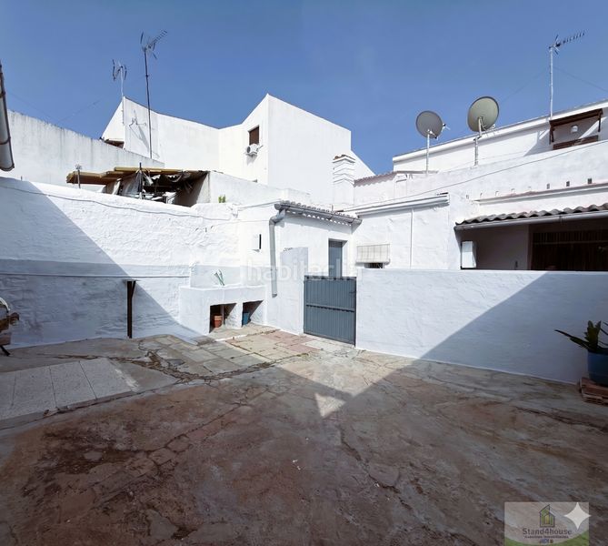 Foto 29312cb4-b757-41df-aa6d-efdea7f183d3. Casa adossada a Gibraleón