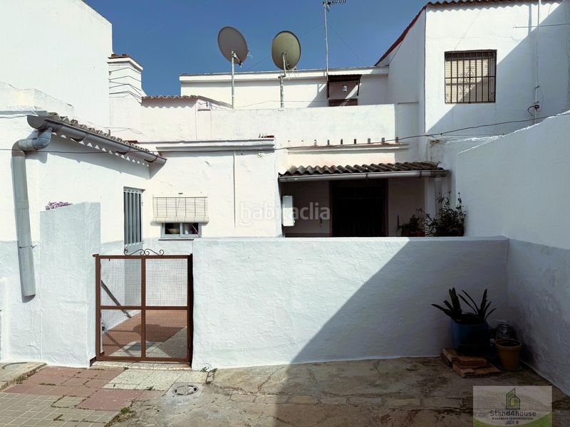 Foto 8f46ec95-83ec-4526-a697-f9fa5b07c456. Casa adossada a Gibraleón
