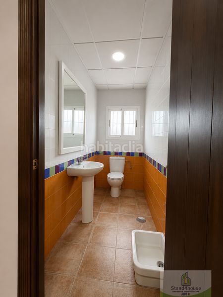 Foto cb7f607c-6f86-437e-81e1-370a5a338525. Local comercial a Bollullos Par del Condado