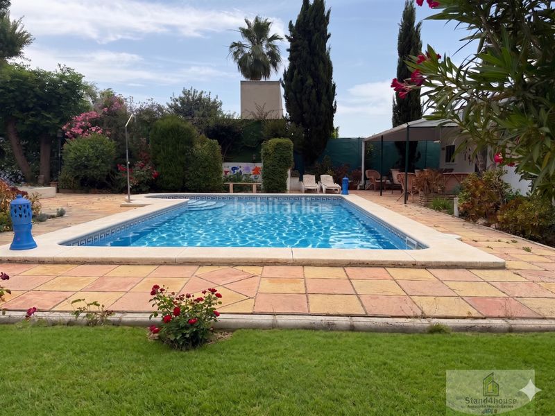 Foto 47befdee-6124-453a-a253-aa08384df784. Xalet amb calefacció aparcament piscina a Hinojos