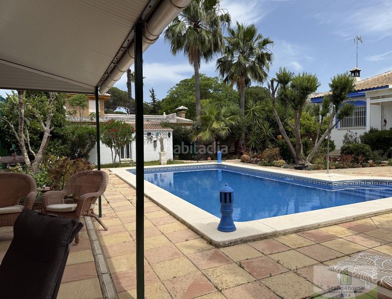 Foto a84b0551-b227-41b3-8f27-bb1ef47d4747. Xalet amb calefacció aparcament piscina a Hinojos