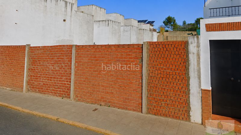 Foto b552783b-d359-438e-8c16-21bb1b6b93ad. Terreny residencial a Aznalcázar