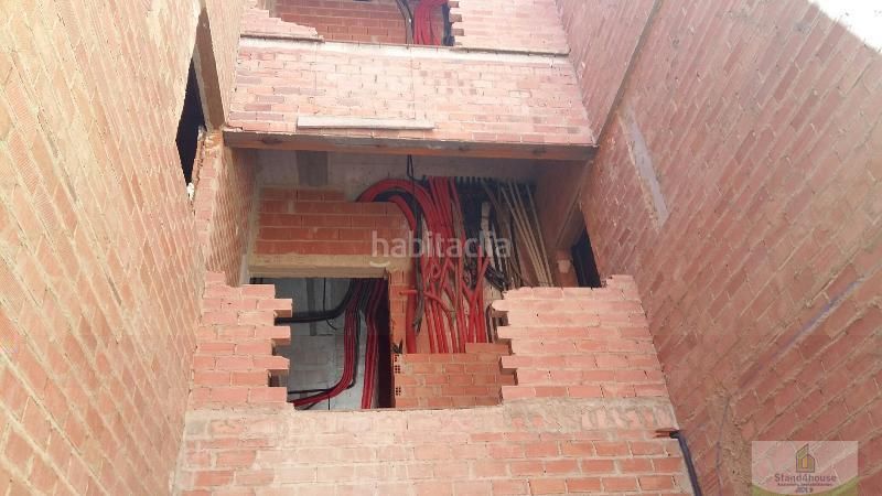 Foto 3fad7e94-16c8-46ab-aa95-a7d8226c8f30. Edificio in Carpio (El)