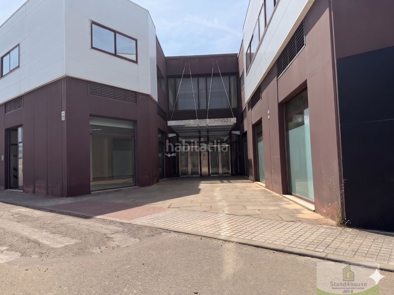 Foto a98f9c64-9309-43ac-b27f-a1d23723395c. Aparcament cotxe a Bollullos de la Mitación