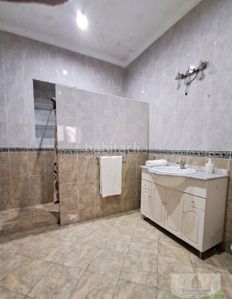 Foto 0139a5ab-a87c-4592-8a49-05162a7204c9. Casa aparellada amb calefacció a Niebla