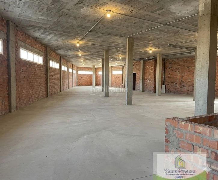 Foto d3c5c13e-01a5-46a3-917e-0c6d0266e0f7. Local comercial a Trigueros