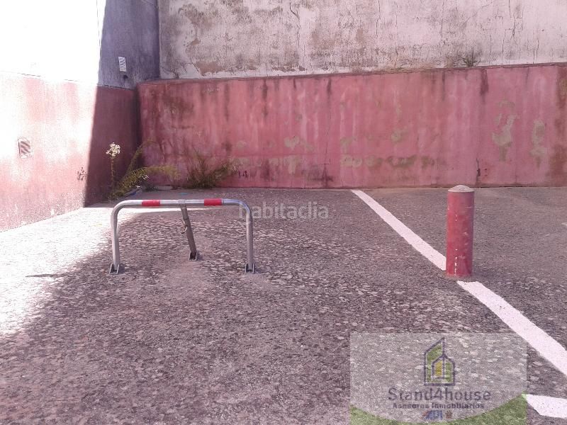 Foto 8646216f-13ba-4da5-b2b8-300146e34f65. Aparcament cotxe a Cortegana