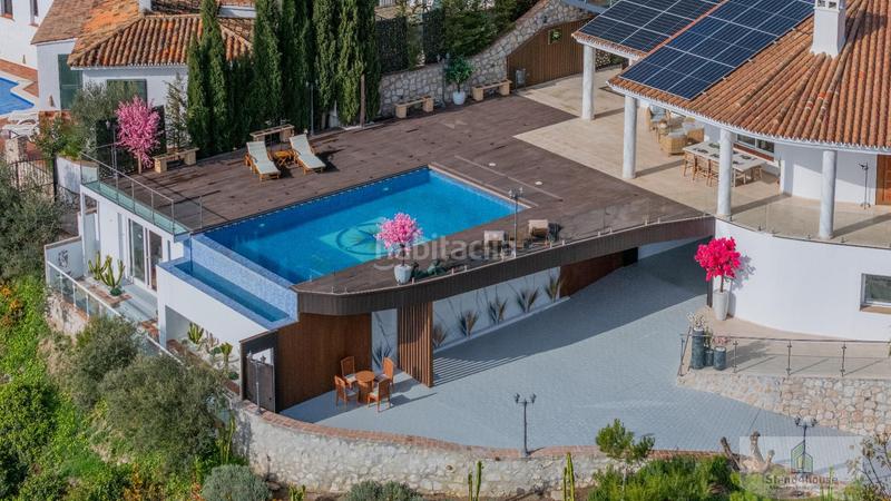Foto ffae4d9b-d43c-47c5-956b-b9d820199f53. Xalet amb calefacció aparcament piscina a Mijas pueblo Mijas