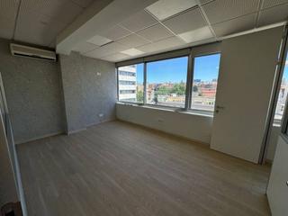 Büro in De la princesa 25. Oficina en venta en calle princesa 25