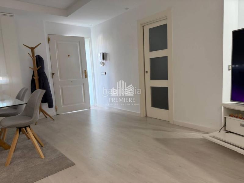 Foto 51ae3b57-cd23-4ca6-90cf-2c122d7acf34. Casa bifamiliare con riscaldamento parcheggio piscina in Carbajosa de la Sagrada