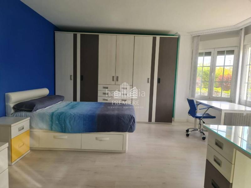 Foto 5fd8bce4-eff6-4ebc-a5e8-b33005b3280f. Casa bifamiliare con riscaldamento parcheggio piscina in Carbajosa de la Sagrada