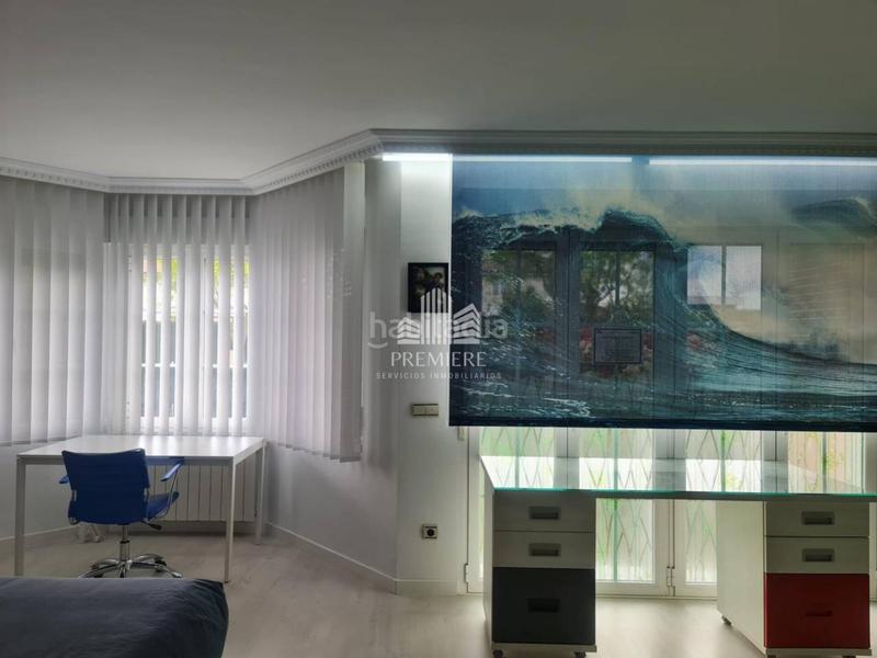 Foto bc0ccde5-f927-4021-bc96-4a855d60f603. Casa bifamiliare con riscaldamento parcheggio piscina in Carbajosa de la Sagrada