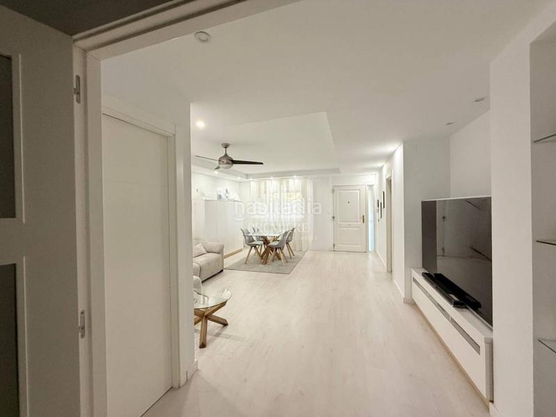 Foto ea95464e-e89b-4de3-921d-63cbce10e159. Casa bifamiliare con riscaldamento parcheggio piscina in Carbajosa de la Sagrada