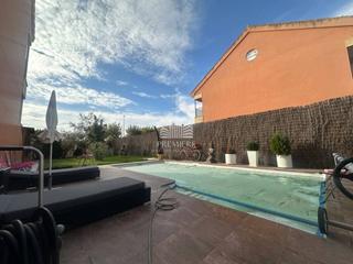 Maison jumelée à Green 1 7. Chalet exclusivo en el campo de golf de la valmuza  salamanca