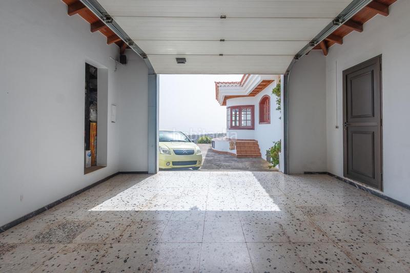 Foto 2075107d-ef97-4493-bcf2-2d0f2e721a71. Xalet amb calefacció aparcament a Los Castillos Arucas