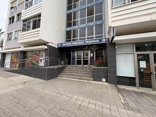Piso en Calle calle del farmacutico miguel padilla, 6 6. Piso en venta en avenida de escaleritas, las palmas de gran cana