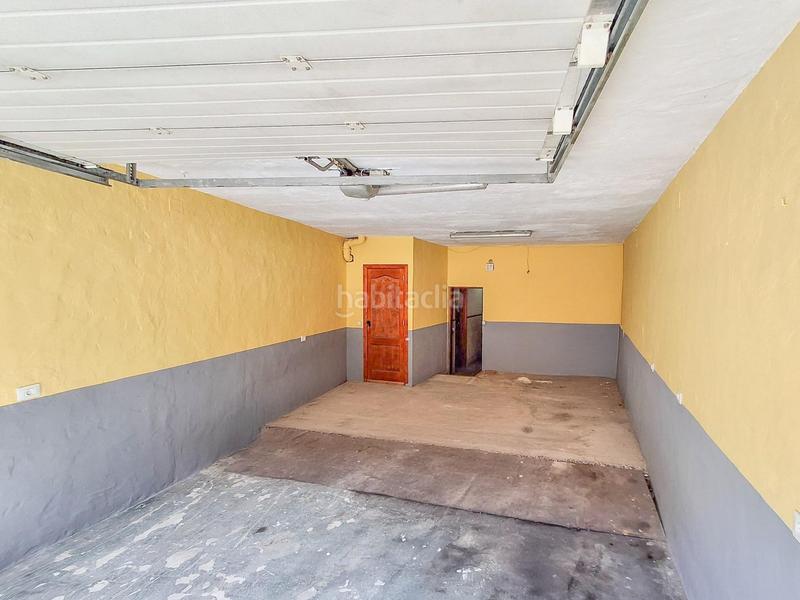 Foto 3ef615f5-54bd-45c6-9635-e43534ab93df. Casa adosada en calle maestro quesada martin 54 casa con vistas al mar y contacto con la naturaleza la montaña en Gáldar